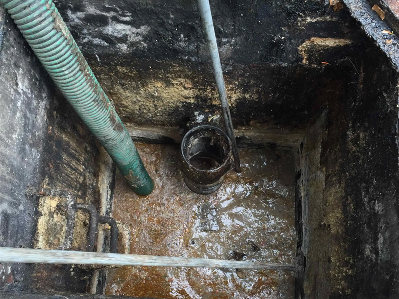 光华路隔油池清理